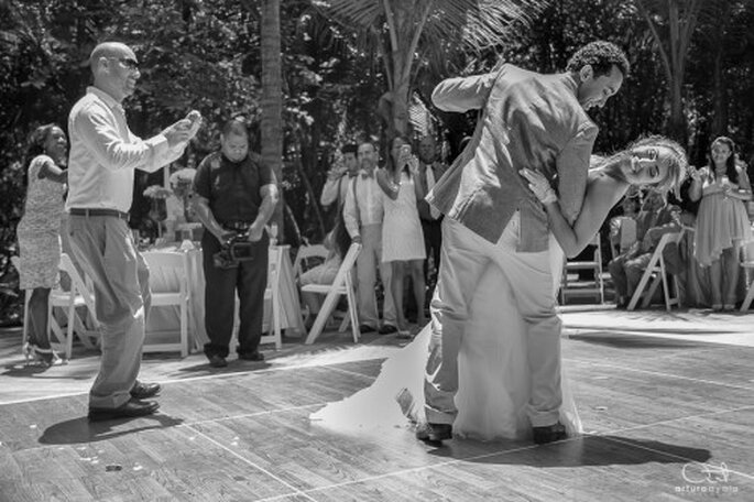 Su primer baile lucirá perfecto en las fotos de su boda - Foto Arturo Ayala