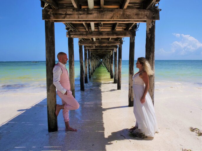 Séance photo de mariage sur la plage à Zanzibar