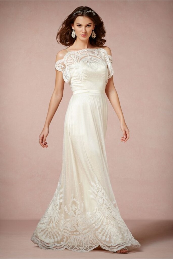 vestido de novia 2014 en color blanco con escote ilusión y mangas cortas holgadas - Foto BHLDN