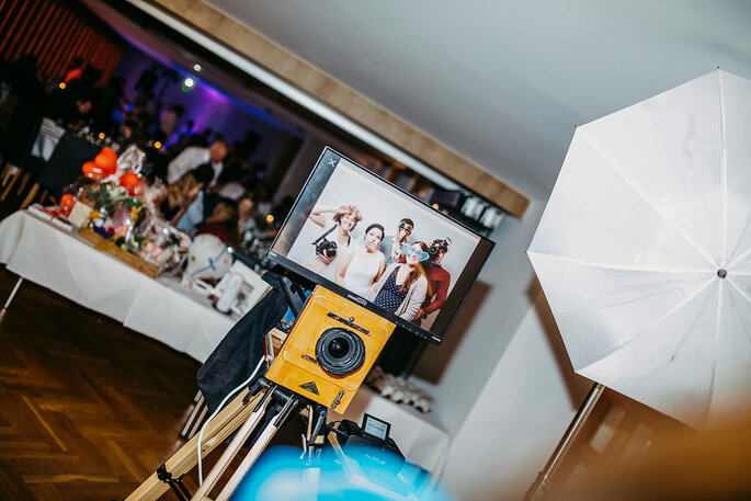 Die Fotobox bei der Hochzeit von Marina & Tim, Foto von Hüttner Fotografie.