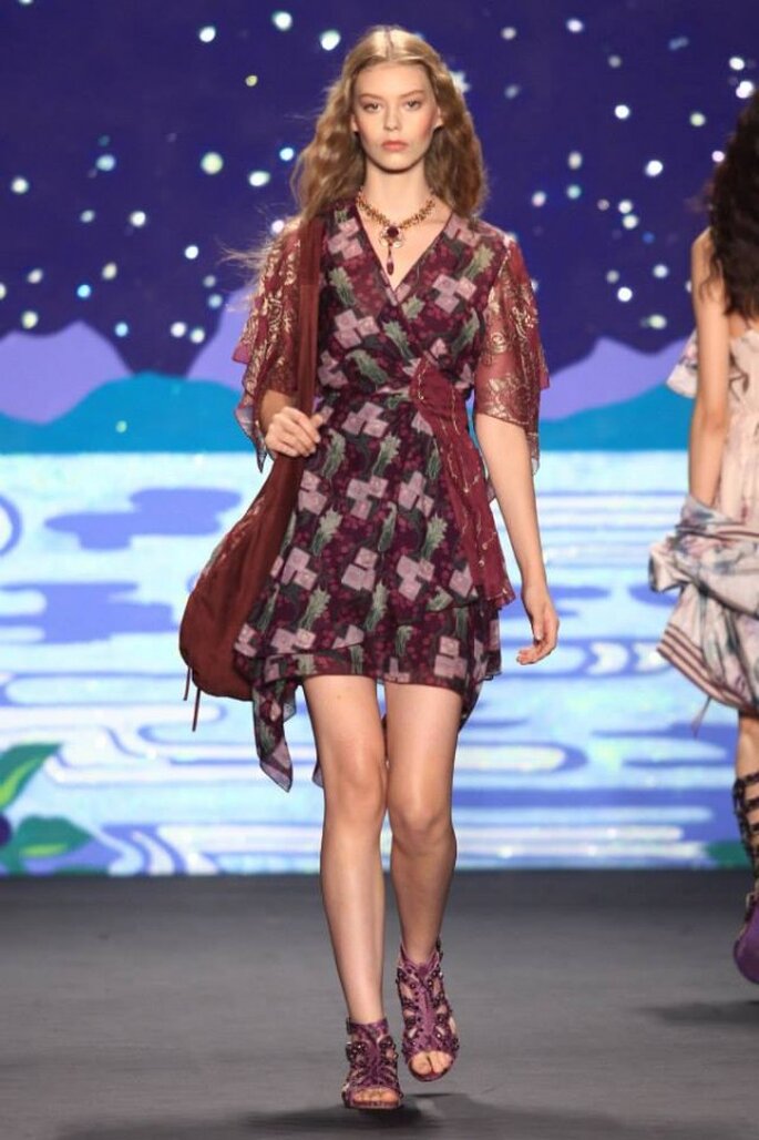 Lindos vestidos de fiesta para boda con estilo boho chic - Foto Anna Sui