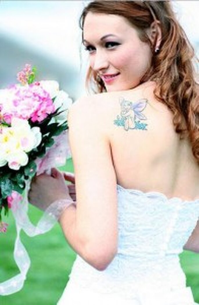 La novia con tatuaje. ¿Por qué no mostrar el tatuaje?