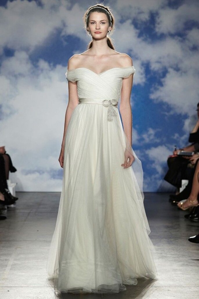 Vestidos de novia 2015 con hombros caídos - Foto Jenny Packham