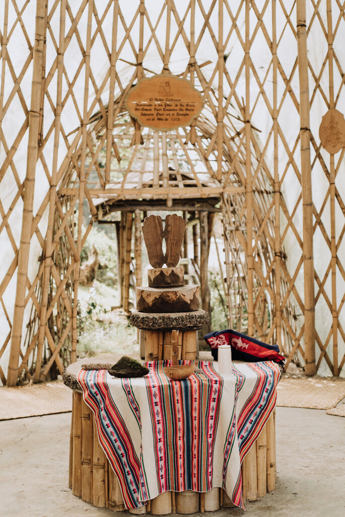 Altar preparado para ceremonia indígena