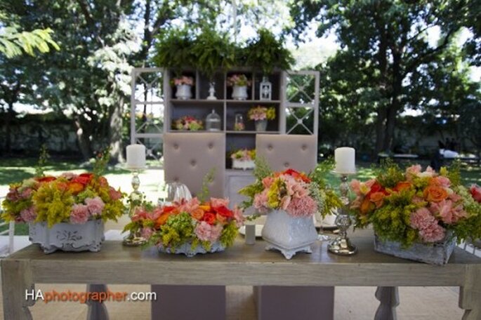 Decoración de Taller de Tallos para una boda de día - Foto Humberto Habed