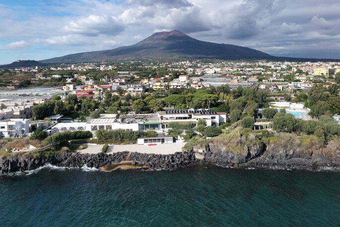 Villa Balke, vista dal mare con un drone, paesaggio