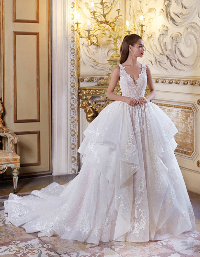 100 vestidos de novia con escote en V: ¡resalta tu lado más atrevido!