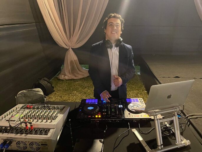 Raúl Macedo Producciones DJ matrimonios LimaDJ matrimonios Chorrillos