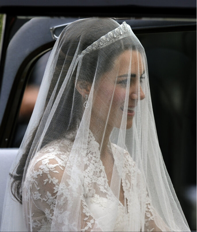 Kate lució un espectacular velo en la tan esperada "Boda Real" con el Príncipe William