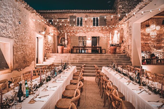 Dîner de réception en extérieur au Mas de Florette