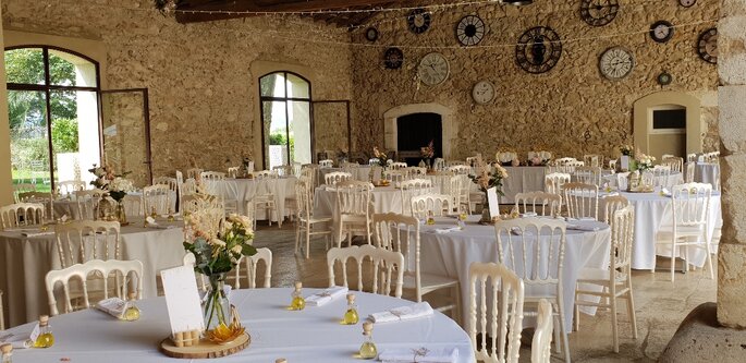 préau salle de mariage - Aux Charmes de Bailly 