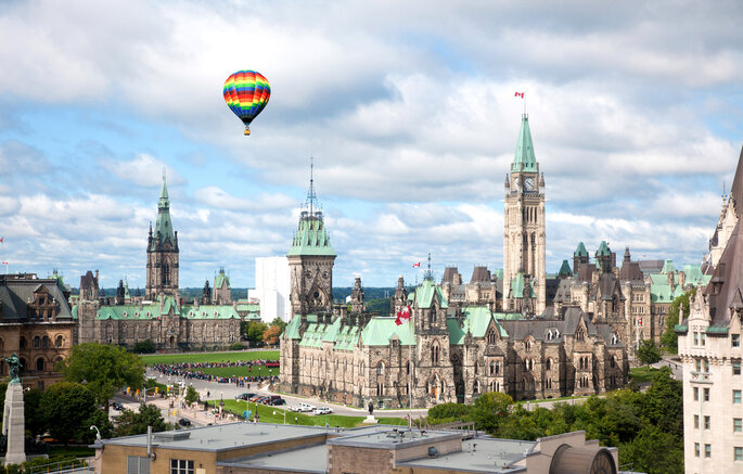 Luna de miel en Canadá (Ottawa) - Shutterstock