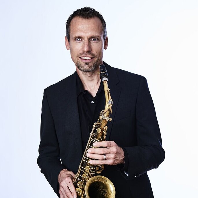 Saxophonist Philipp Gubelmann, von BB Better Booking