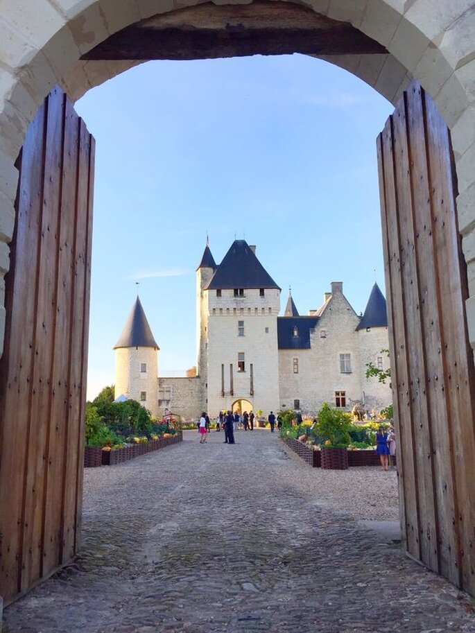 Portes ouvertes sur un château médiéval pour organisation de mariages