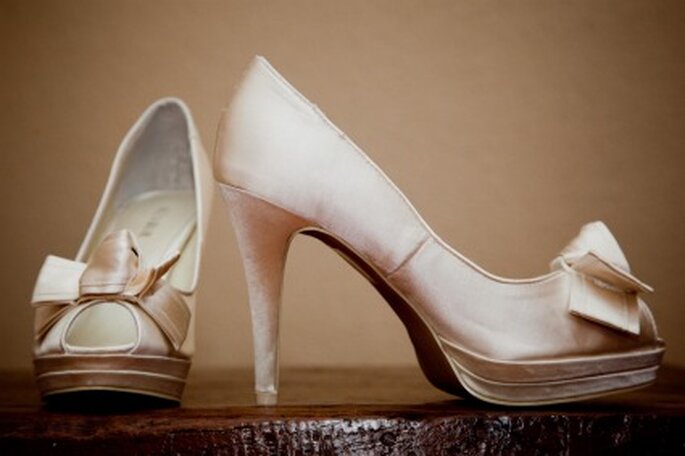 Zapatos de novia Menbur - Adrián Tomadín