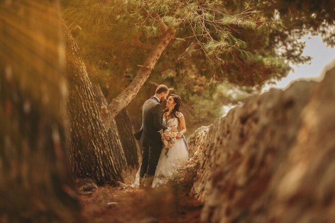sposi in un bosco