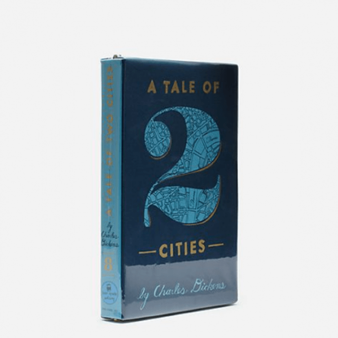 Bolso de fiesta con forma de libro "A Tale of 2 Cities" - Foto Kate Spade