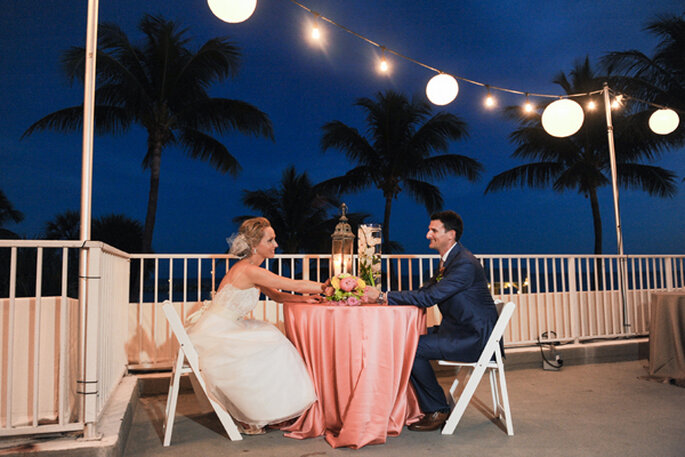 Una boda elegante en el muelle. Foto: Clau Photography Fine Art