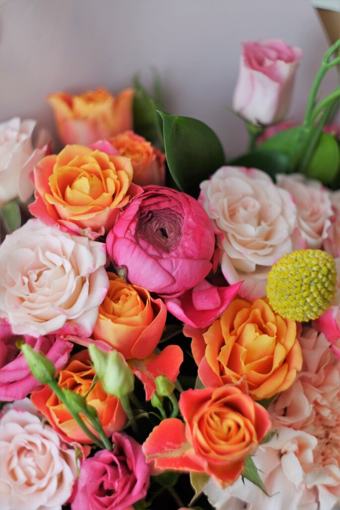 Kolorowe kwiaty na ślub