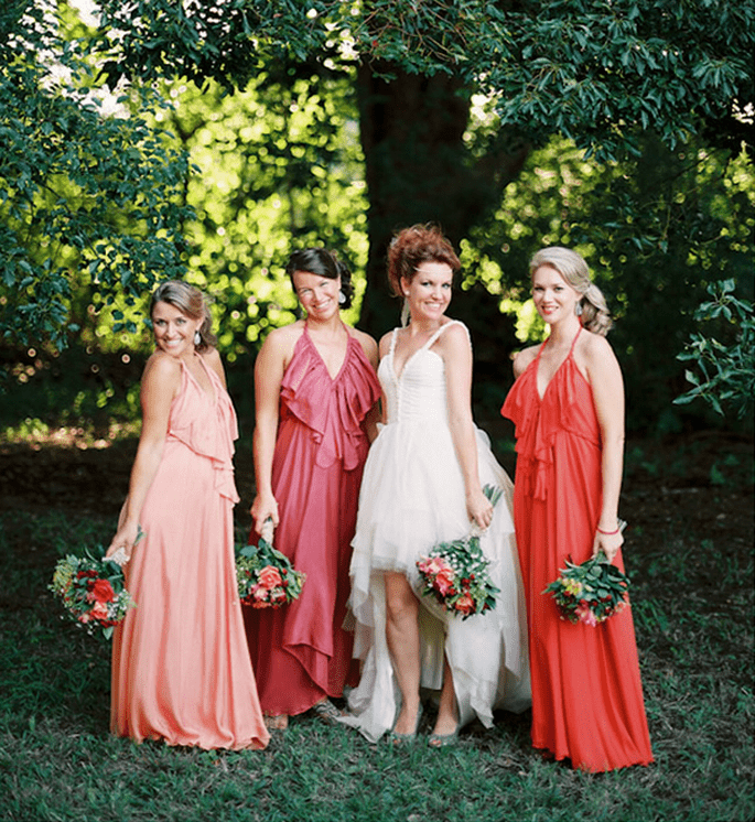 Vestidos para damas de boda en tendencia - Foto Feather + Stone