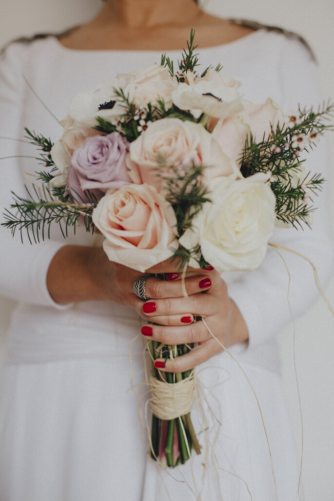 Bouquet de flores preservadas en tonos pastel  Ramos de novia, Ramo de  boda, Ramo de novia sencillo