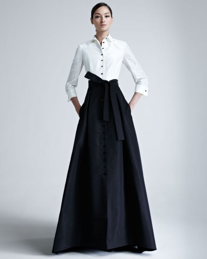 Vestido largo elegante con efecto dominó y detalle de lazo al frente - Foto Bergdorf Goodman