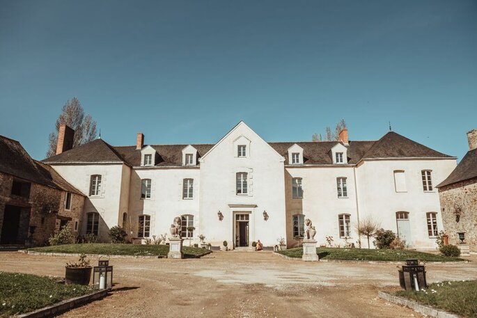 Facade du Manoir de Bel Ebat