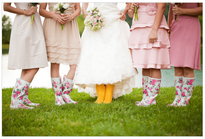 Vestidos para damas de boda en tendencia - Foto Caitlin Thomas