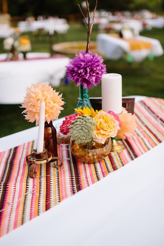 Caminos de mesa para la decoración de boda - Tucker Images