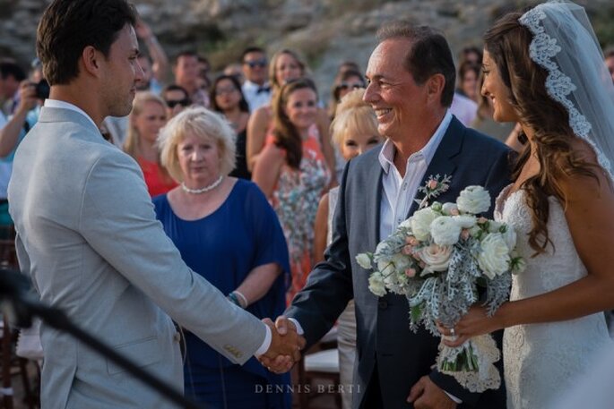 Real Wedding: La boda espectacular de Danielle y Kyle en Cabo del Sol con música de mariachi - Foto Dennis Berti