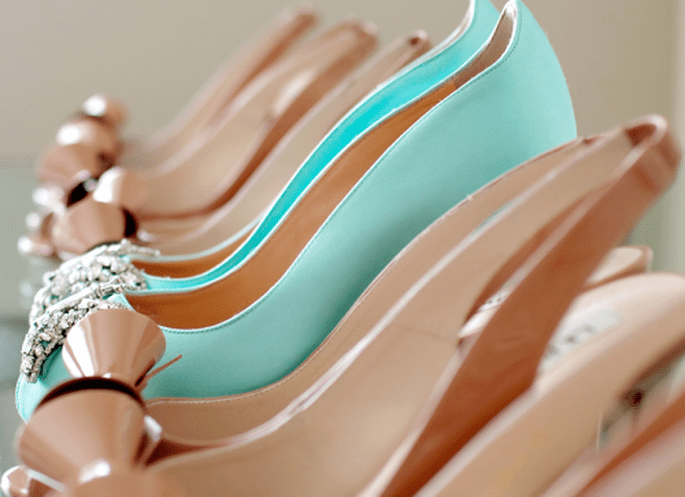 Zapatos de novia color nude para boda 2013. Fotografía Jen Lynne