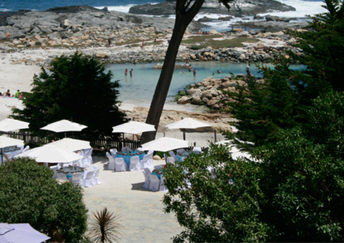Club El Tebo realiza bodas junto al mar en Horcón.