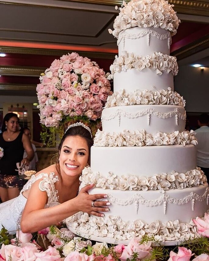 Guia Completo do bolo de casamento - 5 passos para escolher o bolo