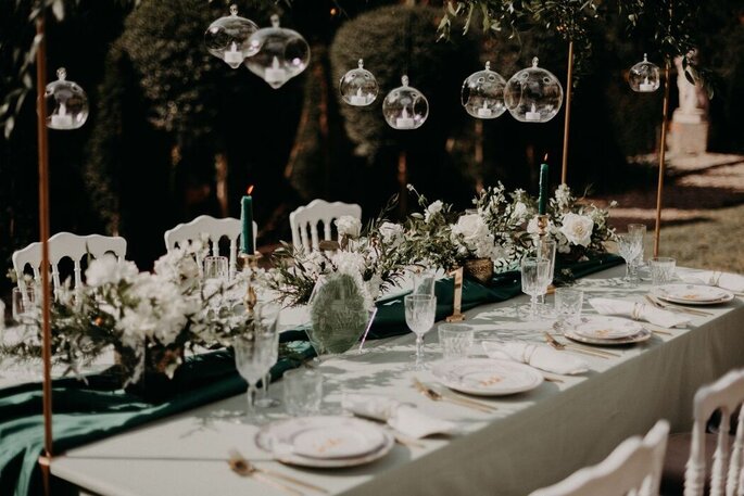 décoration de table de mariage blanc et vert