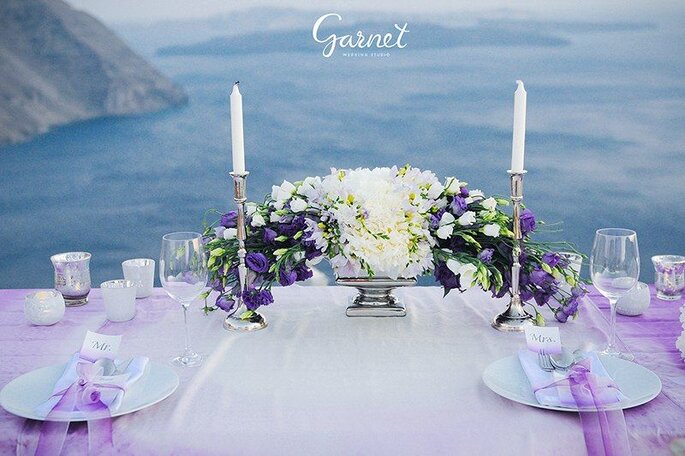 Организация Свадеб на Санторини . Garnet