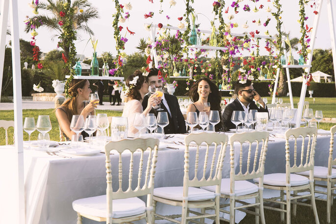 Tavolo degli sposi all'esterno Augustus Resort