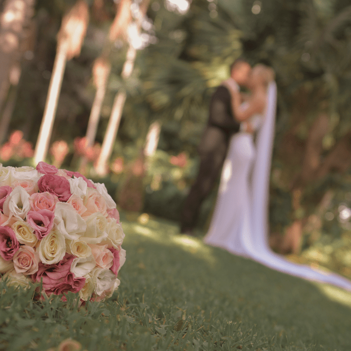 sposi e bouquet