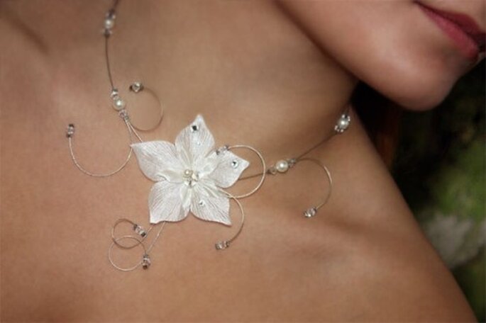 Jouez la carte du romantisme dans vos bijoux de mariée - Photo : Nuage de Perles