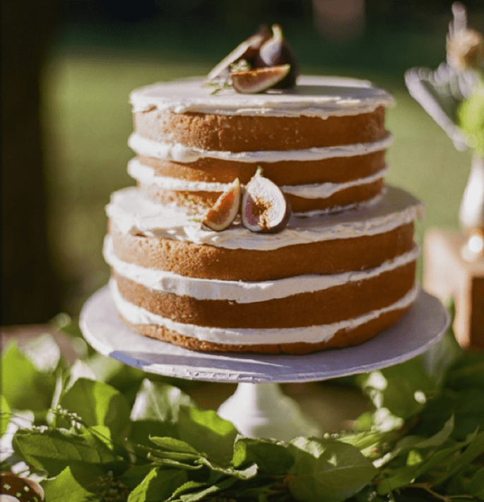 Los mejores pasteles de boda con estilo rústico - Foto Bamber Photography