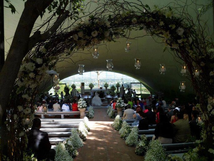 Weddings by Mónica Castán