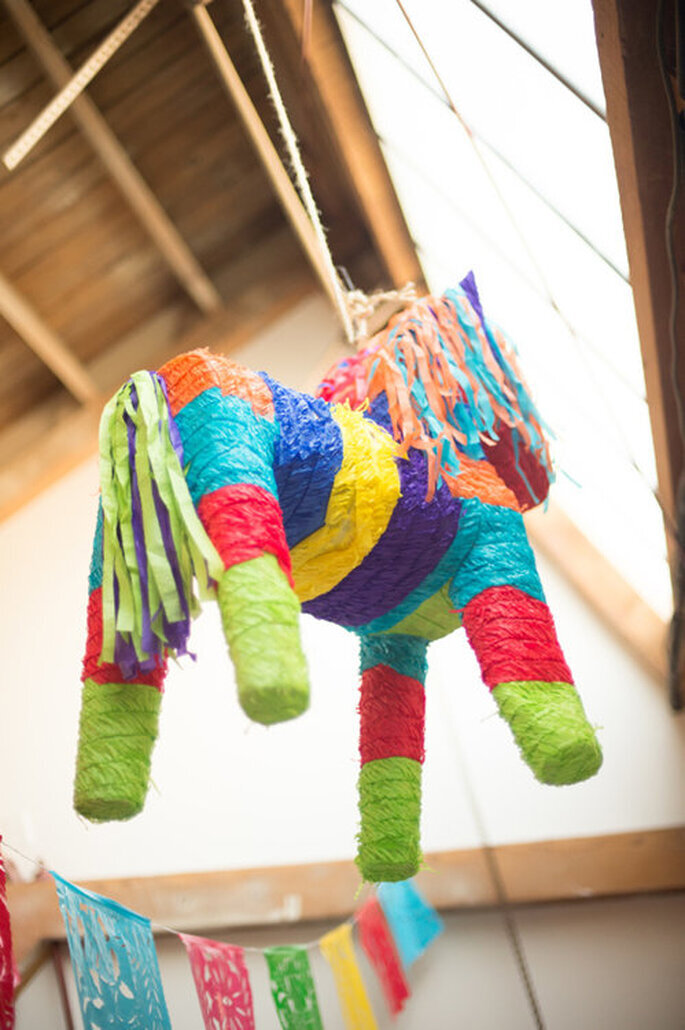 piñata de colores para niños