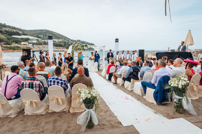 Interkulturelle Hochzeit unter freiem Himmel, organisiert von Motemaa Events
