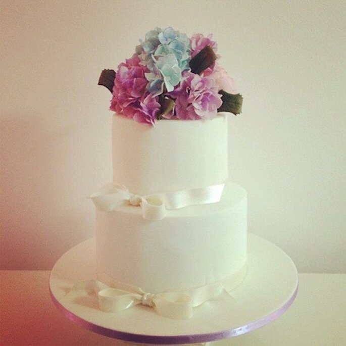 Bouquet para bolo de Casamento de Nelson Pantano Foto - Facebook SPSS