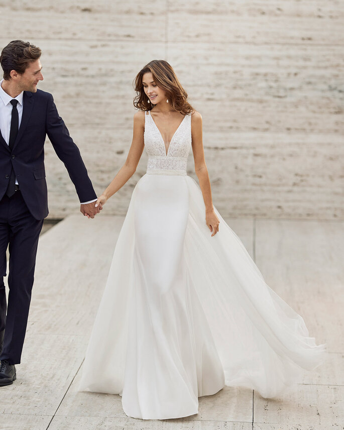 120 vestidos de novia escote en ¡para provocar y siempre brillar!