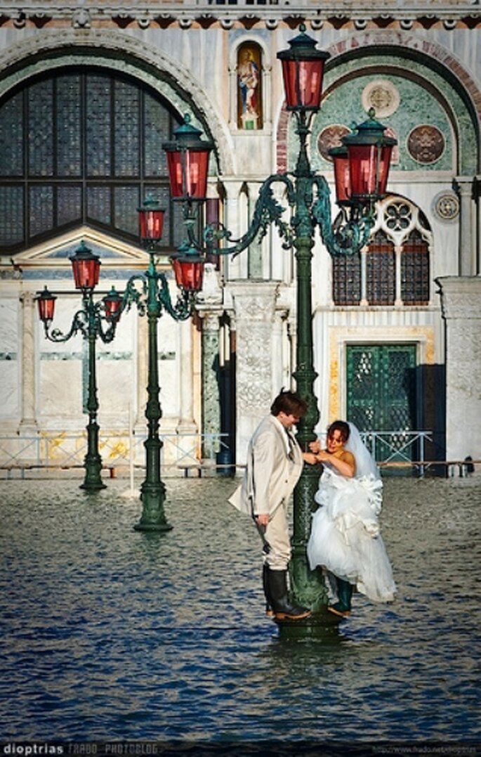Wenn die Hochzeit ins Wasser fällt, ist es trotzdem romantisch - Foto: frado76, flickr