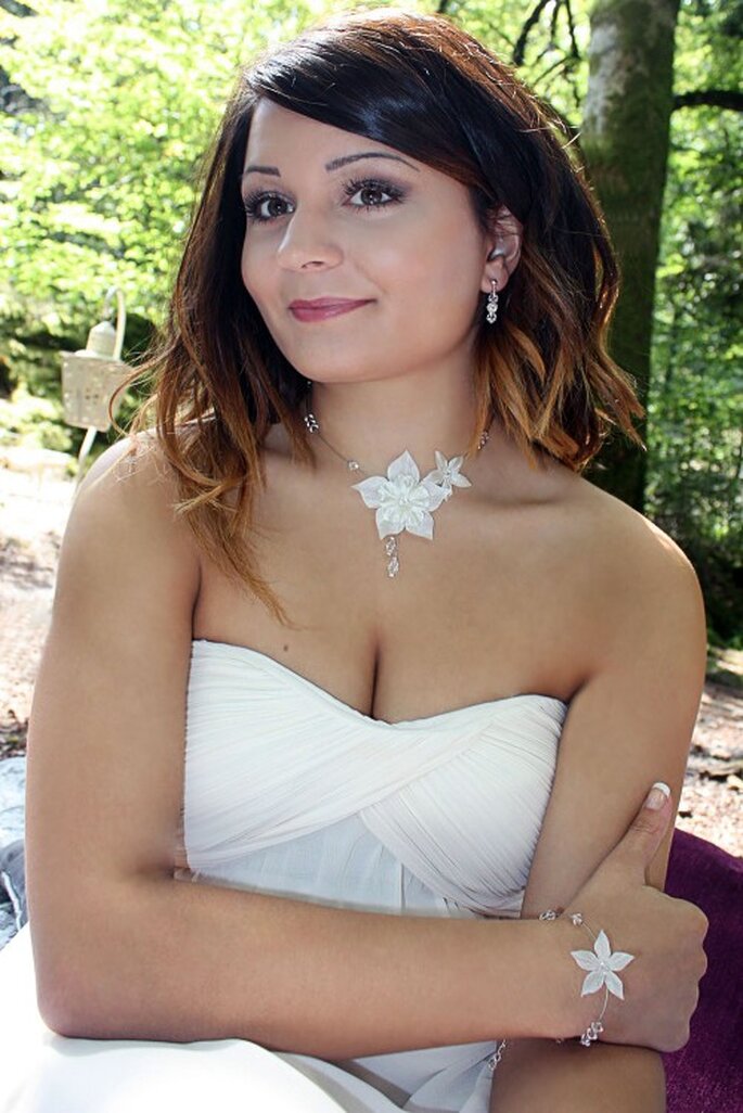 Bijoux et accessoires comptent pour beaucoup dans l'allure de la mariée - Photo : Nuage de Perles