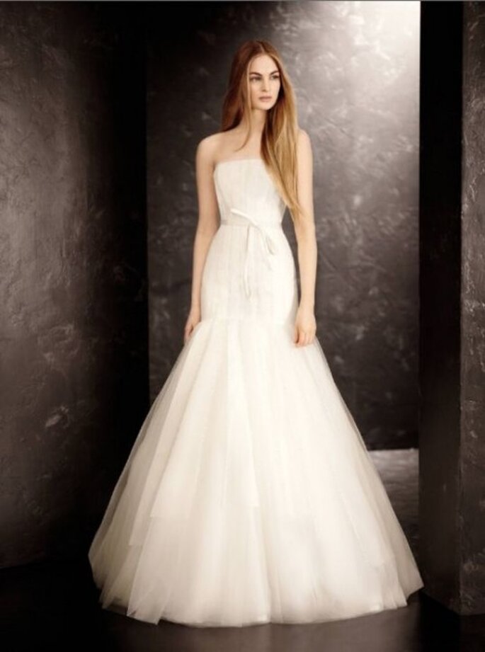 Vestido de novia vanguardista diseñado por Vera Wang - Foto David's Bridal