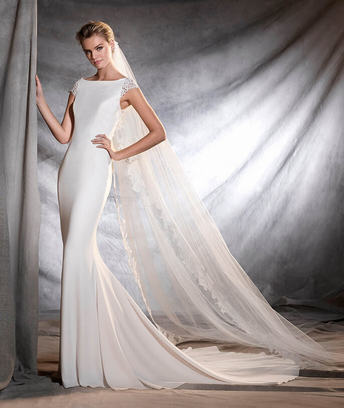 Pronovias 2017: Find the Perfect Dress for Your Wedding