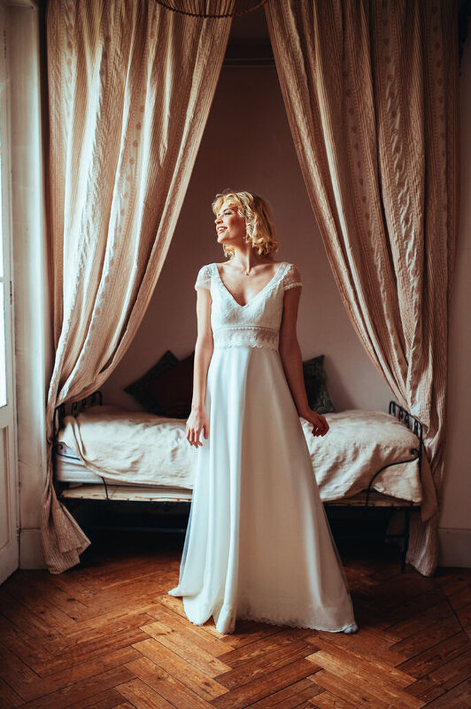 robe de mariée avec détails en dentelle