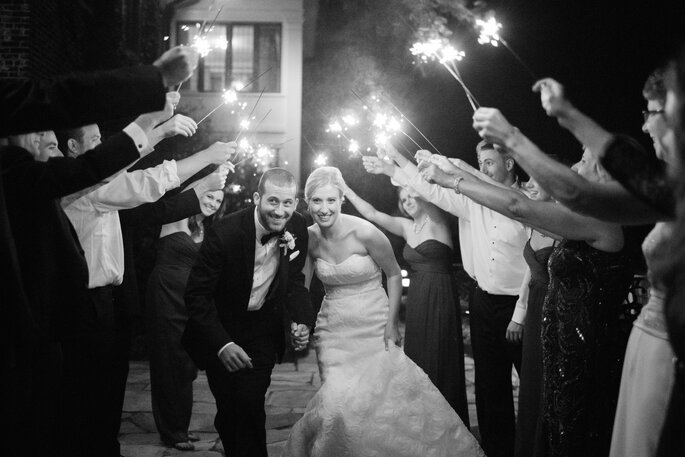Barritas Luminosas: la alternativa a las bengalas en una boda